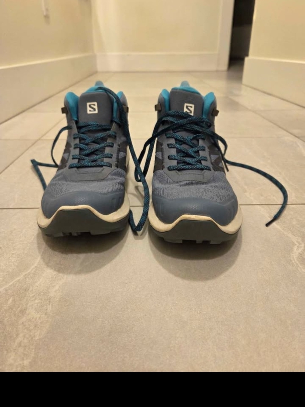 Salomon Mens Blue Trail Sneakers
